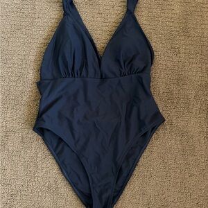 Cupshe Navy One-Piece V‑Neck Swimsuit
